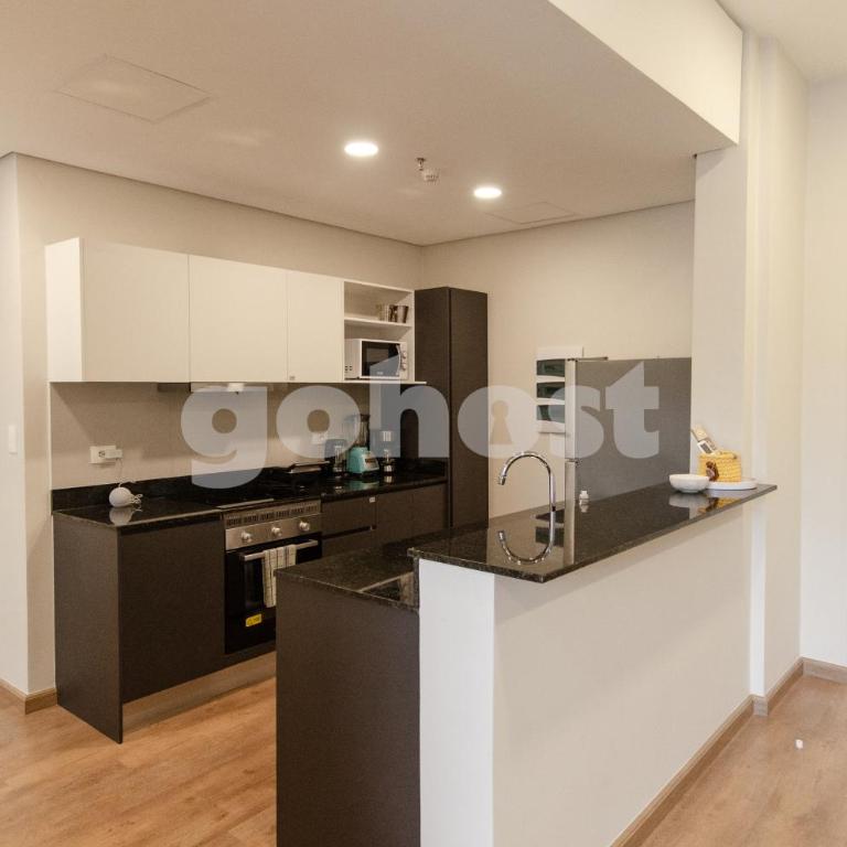 Luxe 2 bedroom apt in the heart of Villa Morra - Apartment - 9