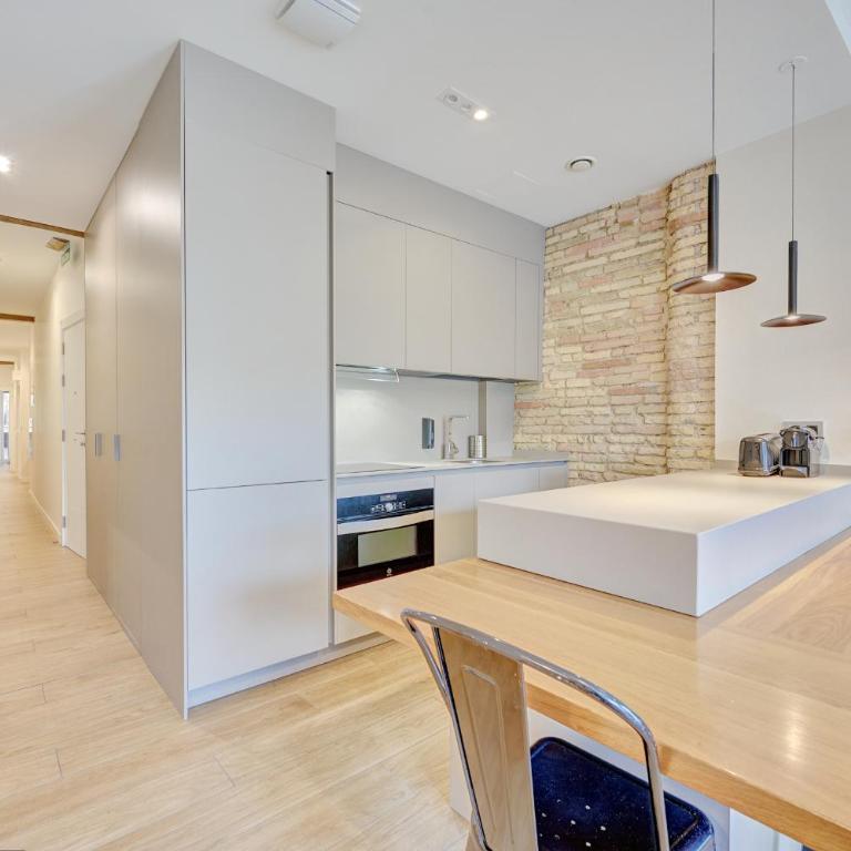 Edificio Joya by Clabao - Deluxe One-Bedroom Apartment - 5
