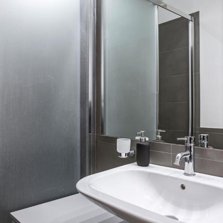 GuestHost - Florence Cozy Apartment with Small Terrace - Appartamento con 1 Camera da Letto - 4