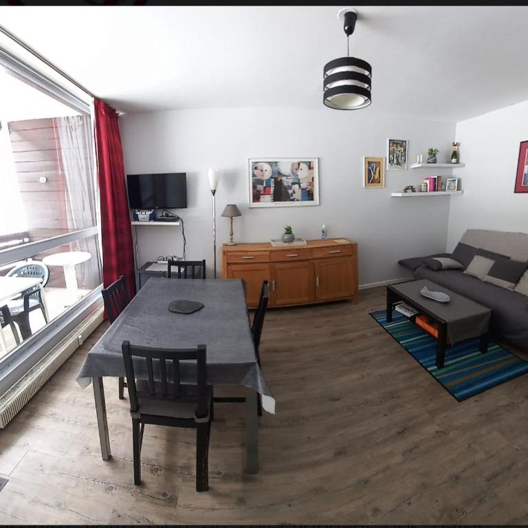 L'Accolade - Apartamento de 1 dormitorio con terraza - 2