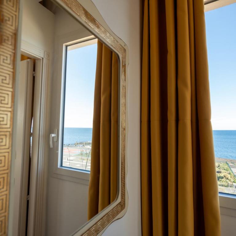 Perla Marina Sea View Apartment - Two-Bedroom Apartment - 18