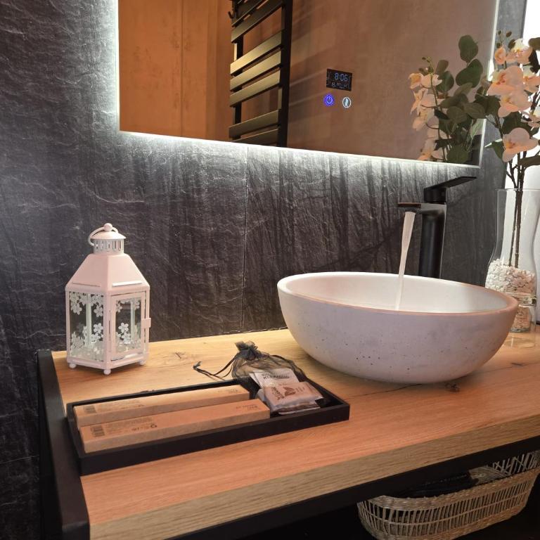 Loft los carmenes - One-Bedroom Apartment - 20
