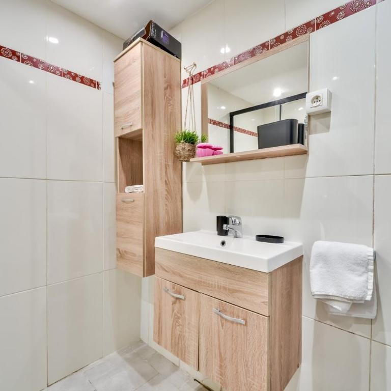 Modern 2BR Flat - Haut de Nice - Appartement 2 Chambres - 5