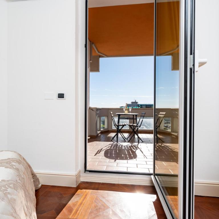 Perla Marina Sea View Apartment - Two-Bedroom Apartment - 34
