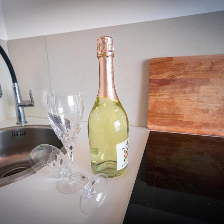 Perla Marina Sea View Apartment - Two-Bedroom Apartment - 36