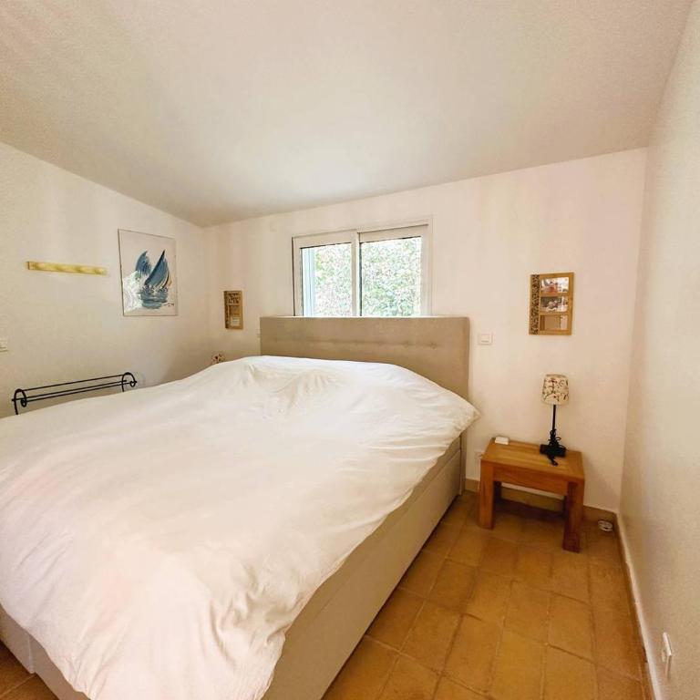 Les Medes pour 7 personnes sur le Domaine de Valcros, à La Londe-Les-Maures - Maison 3 Chambres - 11