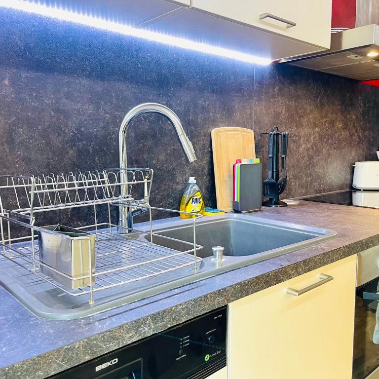Cosy & Lumineux - Balcons - Spacieux - Parking rue - Appartement 2 Chambres - 7