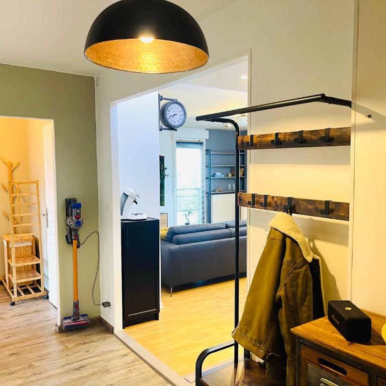 Cosy & Lumineux - Balcons - Spacieux - Parking rue - Appartement 2 Chambres - 14