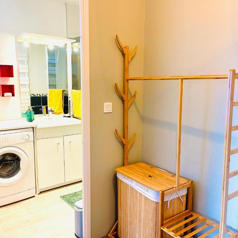 Cosy & Lumineux - Balcons - Spacieux - Parking rue - Appartement 2 Chambres - 22
