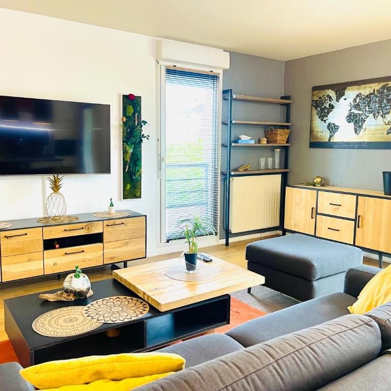 Cosy & Lumineux - Balcons - Spacieux - Parking rue - Appartement 2 Chambres - 1