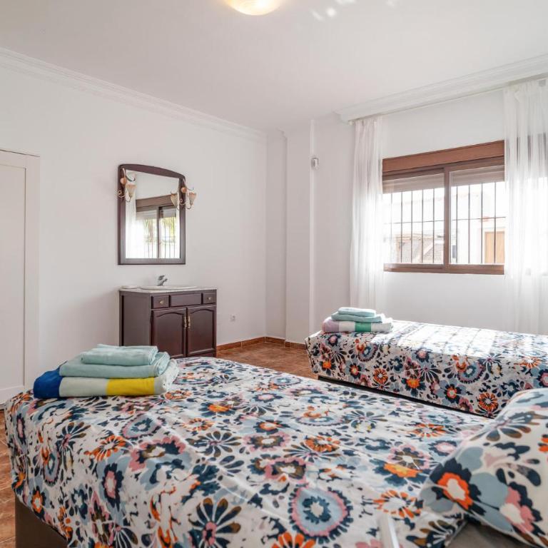 Amazing Home In Benalmadena - Casa de vacaciones de 8 dormitorios - 14