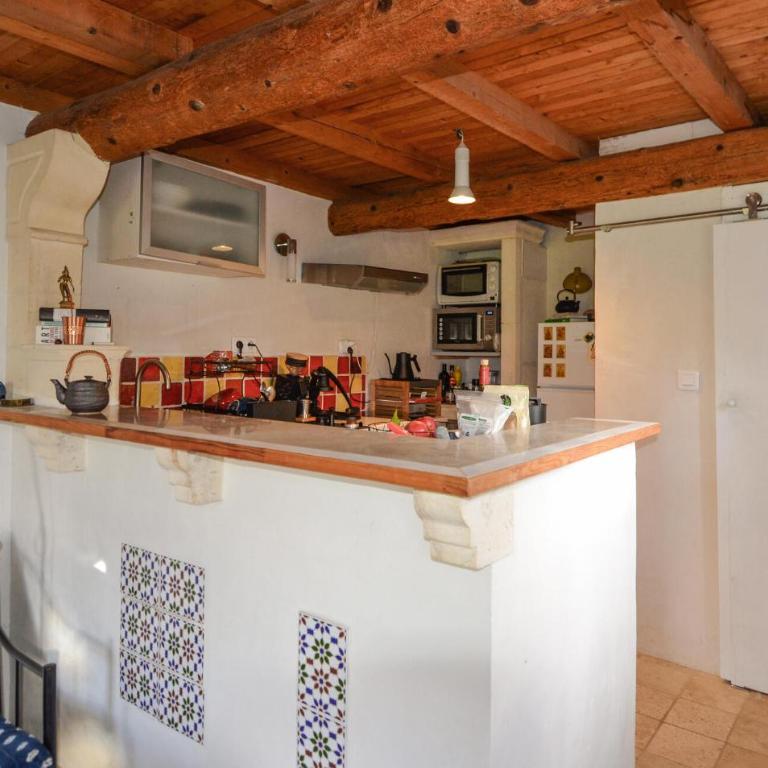 Pet Friendly Home In Arles With Swimming Pool - Casa de vacaciones de 1 dormitorio - 3