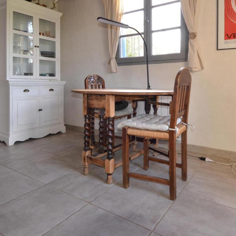Pet Friendly Home In Arles With Swimming Pool - Casa de vacaciones de 1 dormitorio - 6