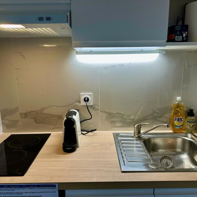 Side Ocean View Studio, 24H Check-In and Out, Air Conditioner, Close to Airport - Appartement 1 Chambre - 19