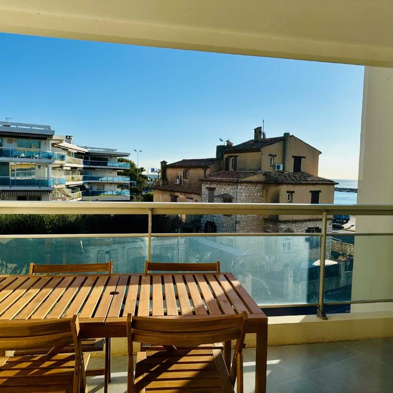 Side Ocean View Studio, 24H Check-In and Out, Air Conditioner, Close to Airport - Appartement 1 Chambre - 26