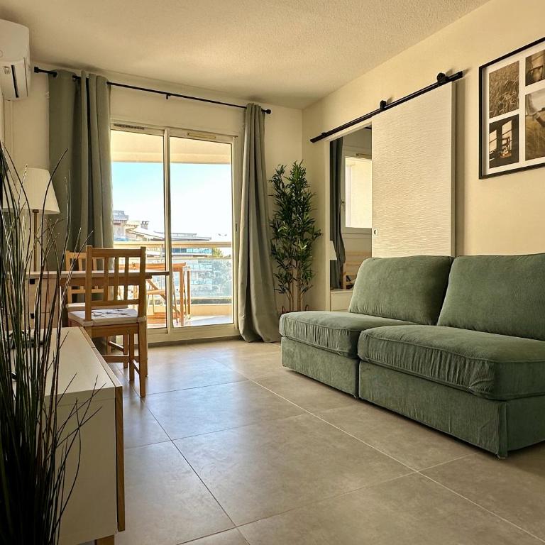 Side Ocean View Studio, 24H Check-In and Out, Air Conditioner, Close to Airport - Appartement 1 Chambre - 5