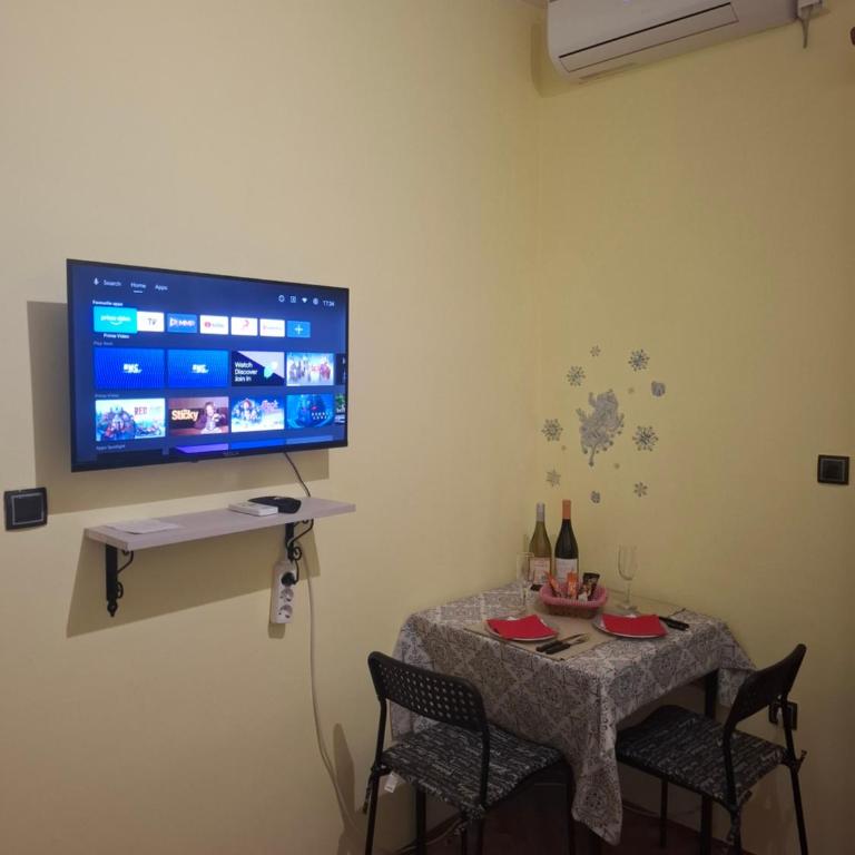 Barcelona Apartments - Standard Studio - 7