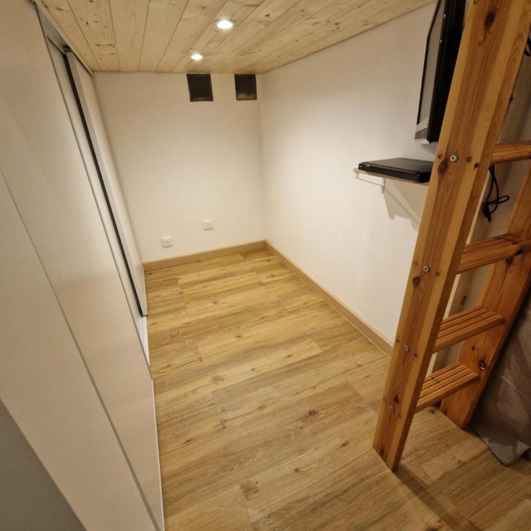 Centre Station - La Vallée Blanche 2 - La Foux - Two-Bedroom Apartment - 9