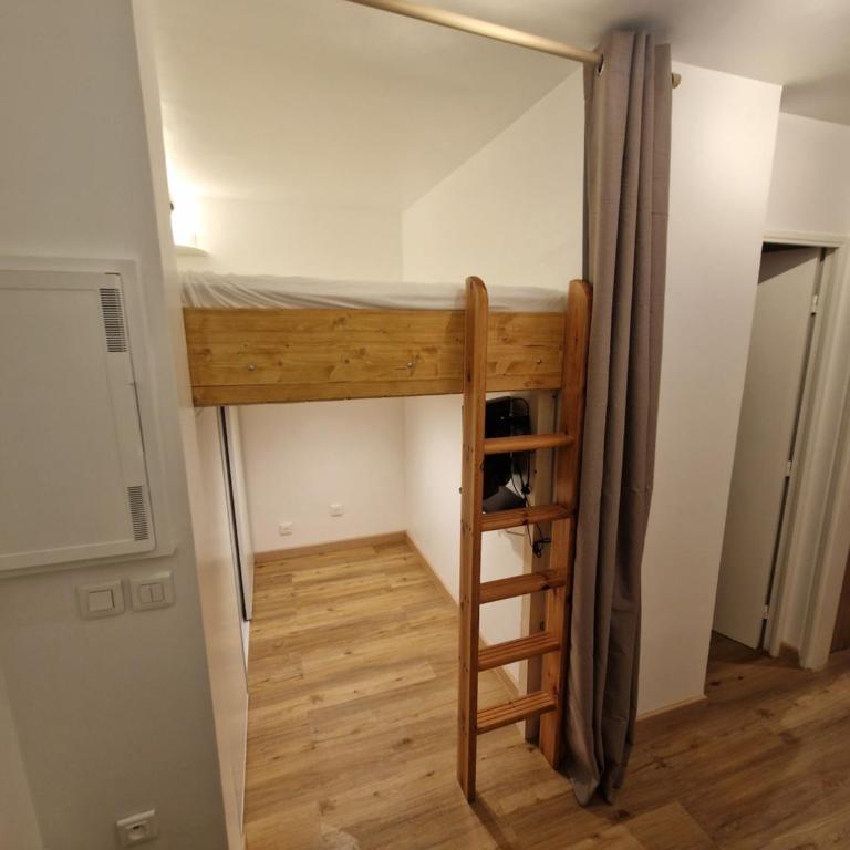 Centre Station - La Vallée Blanche 2 - La Foux - Two-Bedroom Apartment - 6