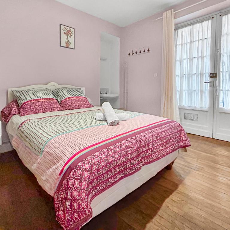 Maison rustique avec patio privé - Villa 2 Chambres - 25