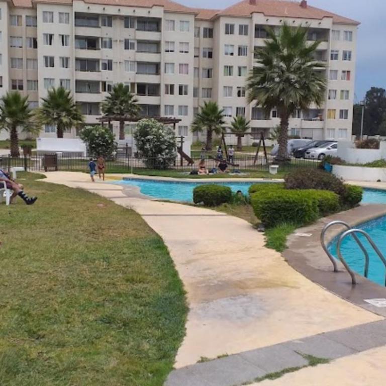 Departamento a pasos de la playa - Apartamento de 3 dormitorios con balcón - 1