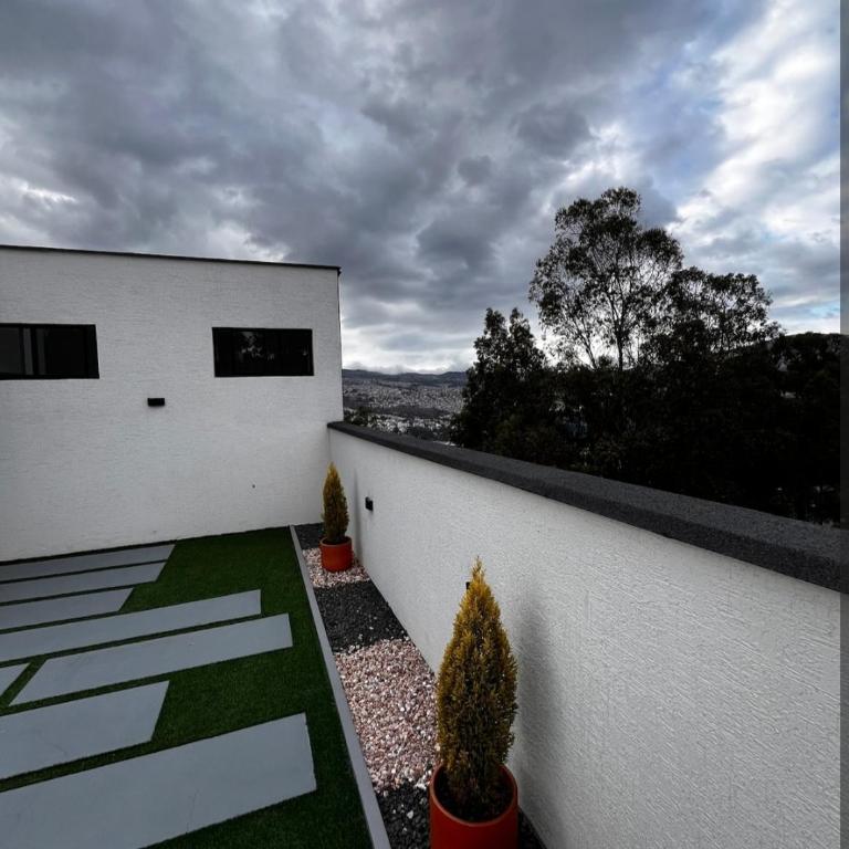 Departamento Ponceano Alto, atrás del supermaxi de la real audiencia - Apartamento de 1 dormitorio - 15