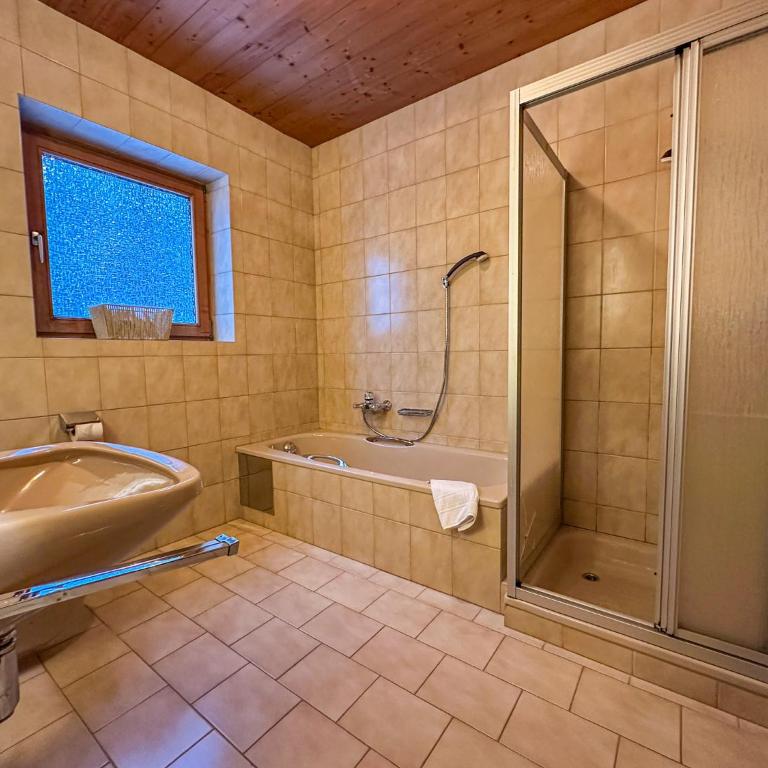 Luna Studios Zillertal - Apartment mit 3 Schlafzimmern und Bergblick - 4