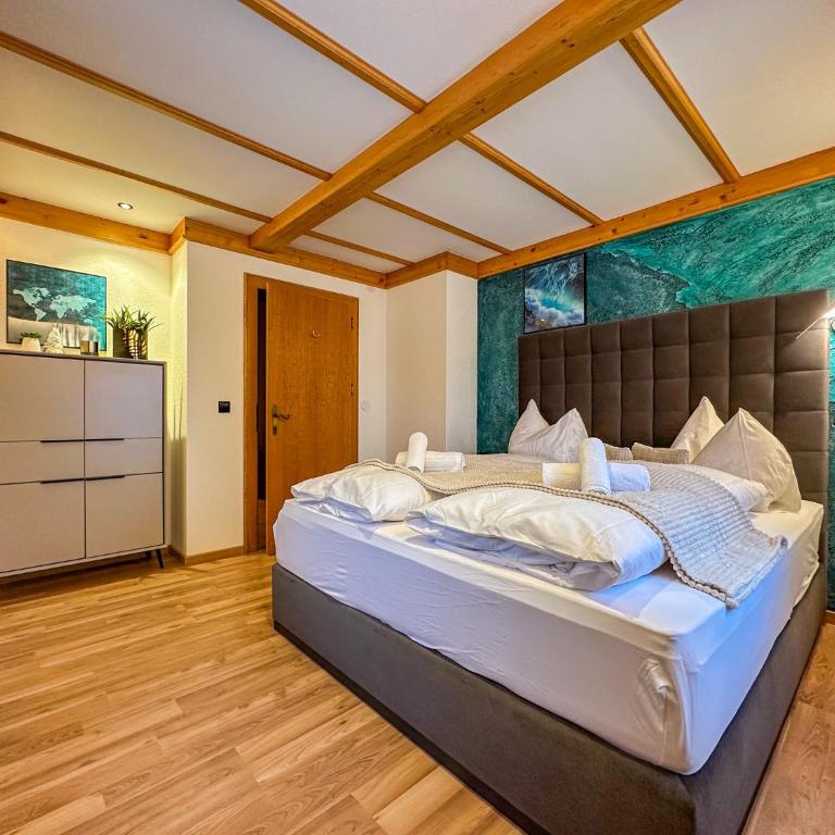 Luna Studios Zillertal - Apartment mit 3 Schlafzimmern und Bergblick - 9