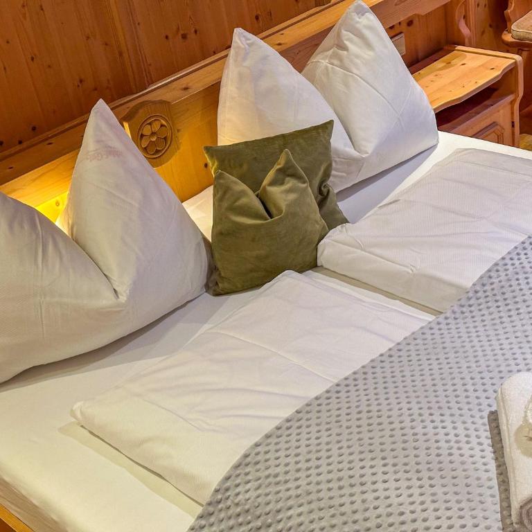 Luna Studios Zillertal - Apartment mit 3 Schlafzimmern und Bergblick - 17
