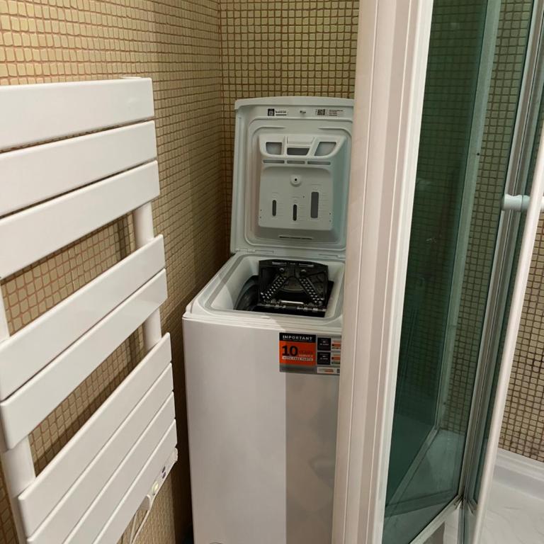 Studio chez Charles et Marie, indépendant de la maison, accès piscine, très calme, - Appartement 1 Chambre - 10