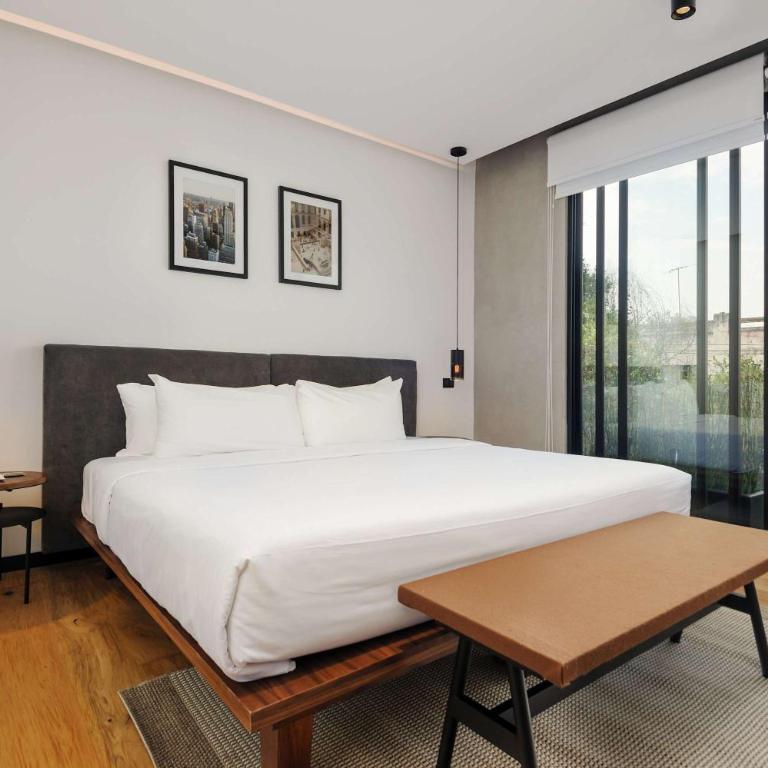 Zacatecas 4 by Wynwood House - Deluxe 1BR with Elegant Balcony in Roma Nte - 3