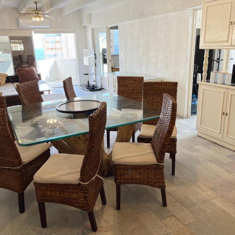 Depa con la Mejor Ubicación a 2 min de la Playa - Apartamento de 3 dormitorios - 9