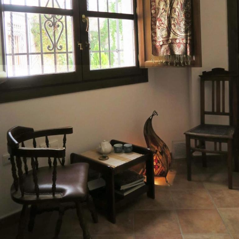 Charming Albaicin Patio Flat Free onsite parking - Two-Bedroom Apartment - 14