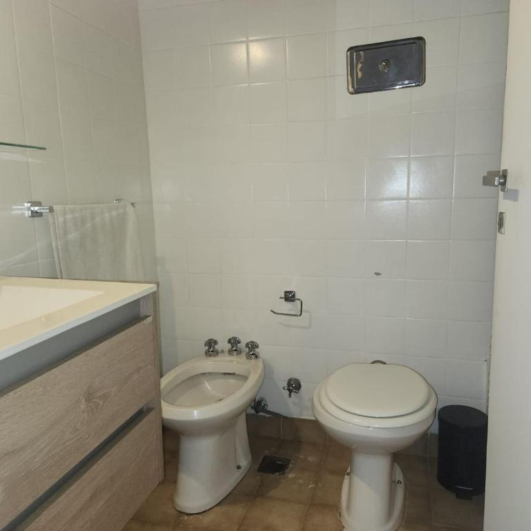 Apart Rucapel - One-Bedroom Apartment with Balcony and City View - 26