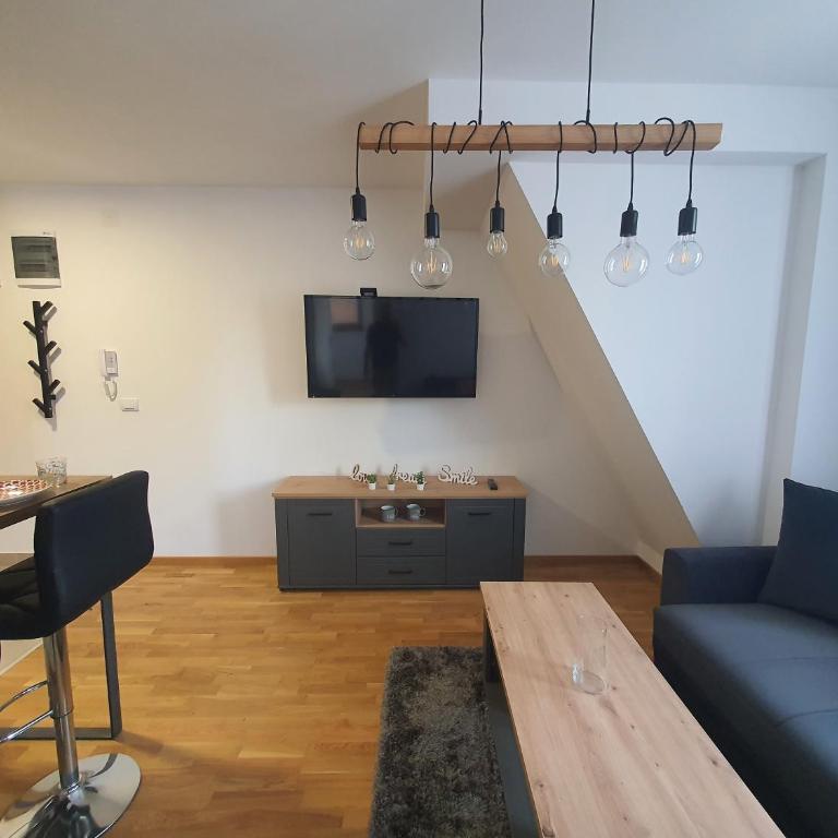 DivčiNova Mina - One-Bedroom Apartment - 4