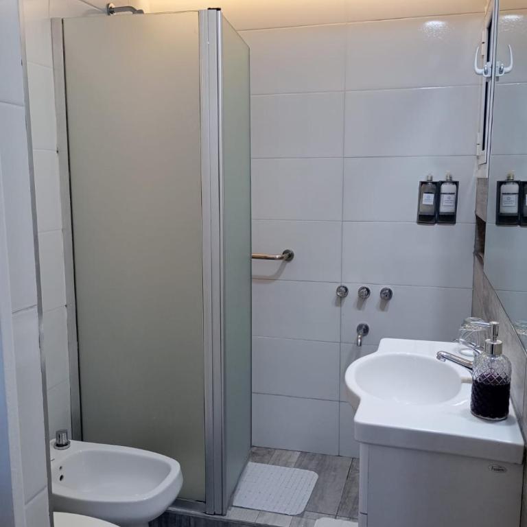 Hotel San Martín - Habitación Individual Económica - 16