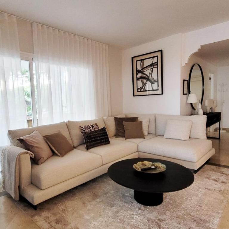 Apartment in El Presidente Beach Side New Golden Mile - Apartamento con vistas a la piscina - 4