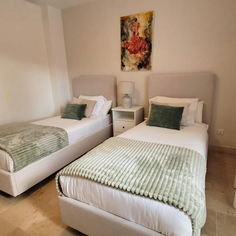 Apartment in El Presidente Beach Side New Golden Mile - Apartamento con vistas a la piscina - 12