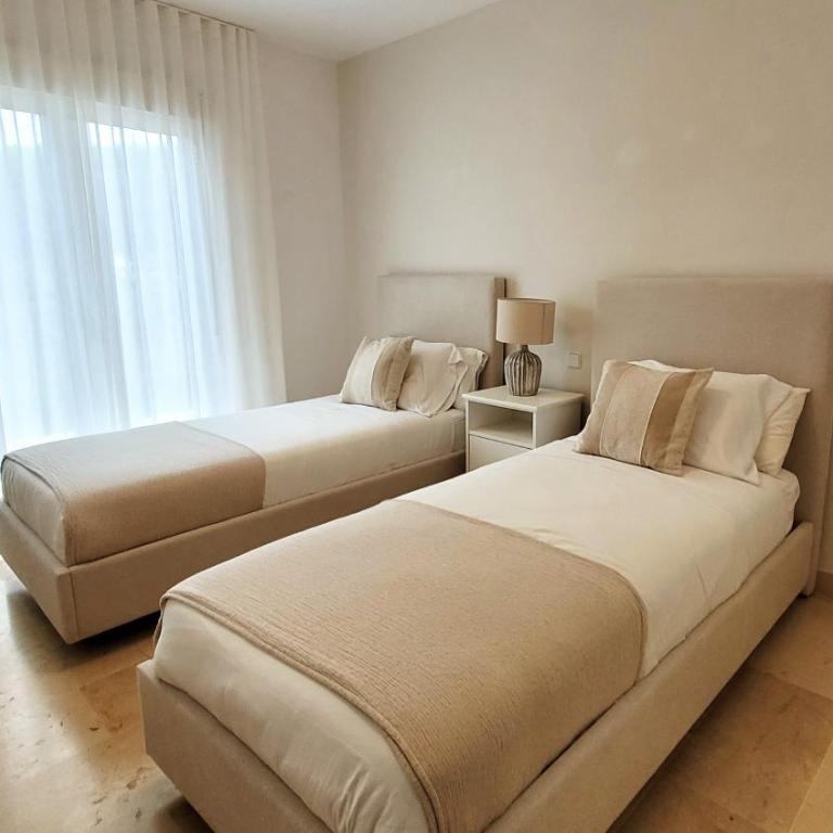 Apartment in El Presidente Beach Side New Golden Mile - Apartamento con vistas a la piscina - 16