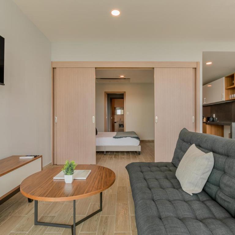 EHDEN Vacation Suites Puerto Cancún - Suite con balcón, vistas al campo de golf y cama extragrande - 15