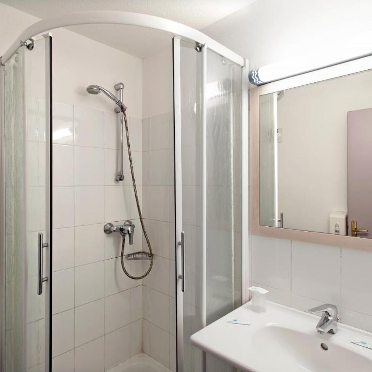 BRIT HOTEL Essentiel CAHORS Nord - Chambre Double - 3