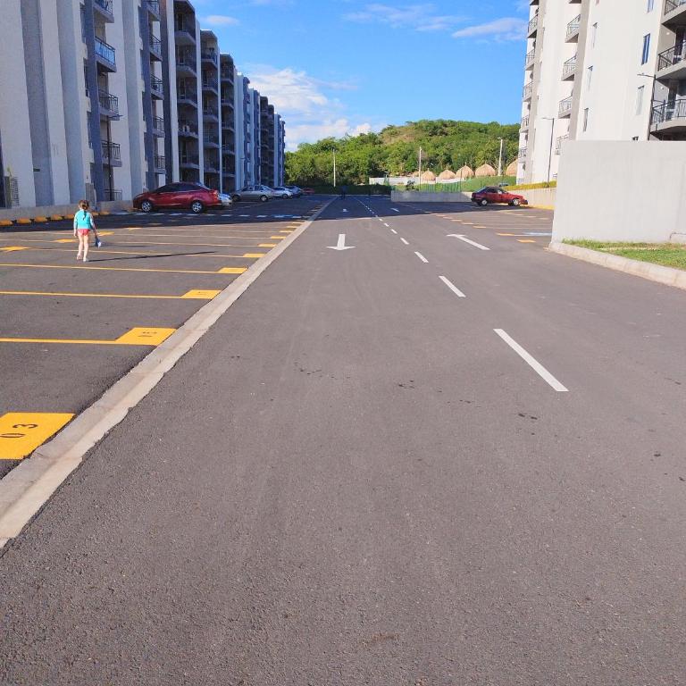 Condominio Bahia Solero-Ricaurte,cundinamarca - Apartamento de 2 dormitorios con vistas - 10