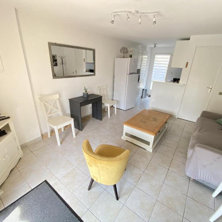 Pavillon 6 pers avec piscine, clim, terrasses et parking privé - FR-1-781-72 - Vacation Home - 4