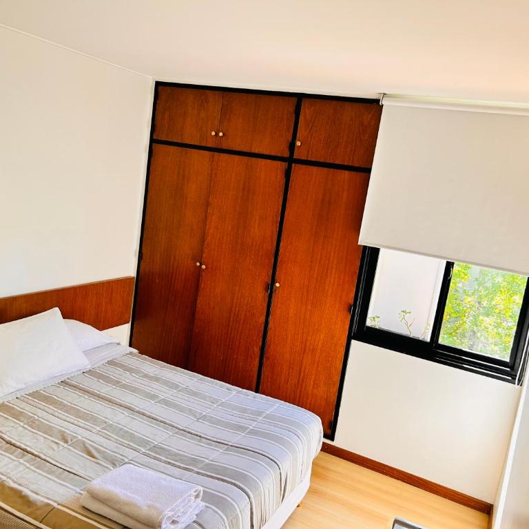 Regency Bombal Apartments - Habitación con cama grande - 4