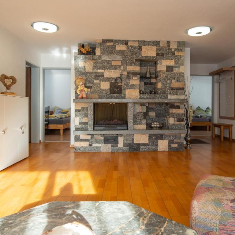Haus Viola - Apartment mit 4 Schlafzimmern und einem Balkon - 15