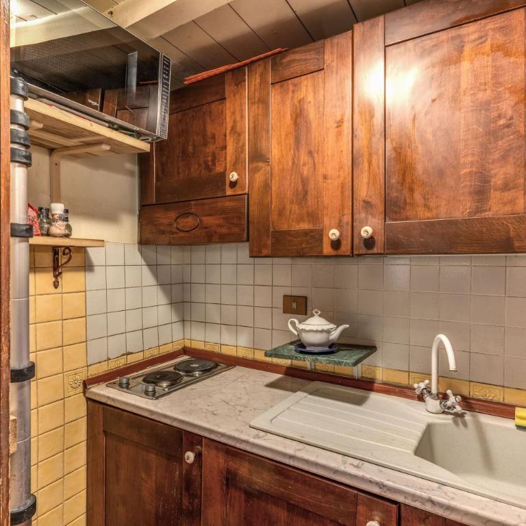 The Eleanor Secret Studio - Campo de' Fiori - Monolocale Deluxe - 13