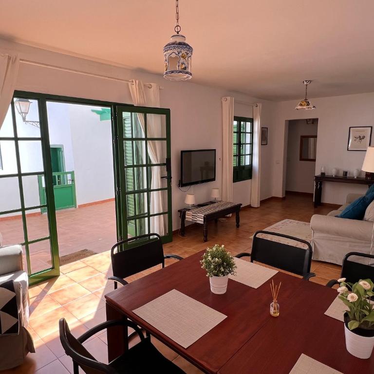 Apartment Sonrisa - spacious two bedroom apartment - Apartamento de 2 dormitorios - 2