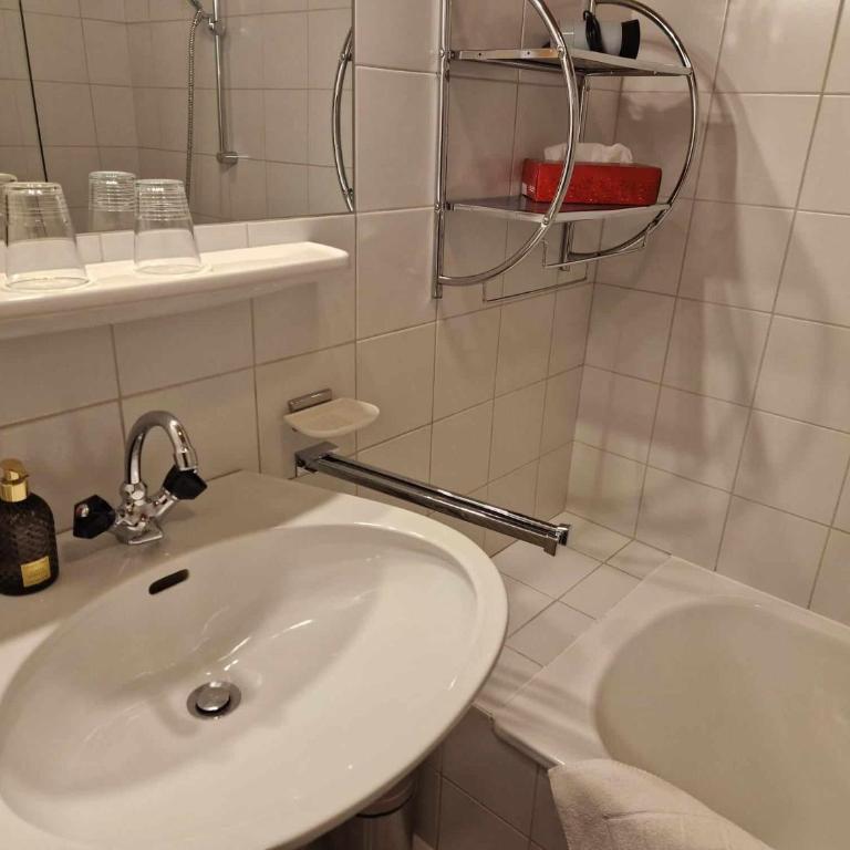 Pension Alpenrose - Standard Double Room - 3