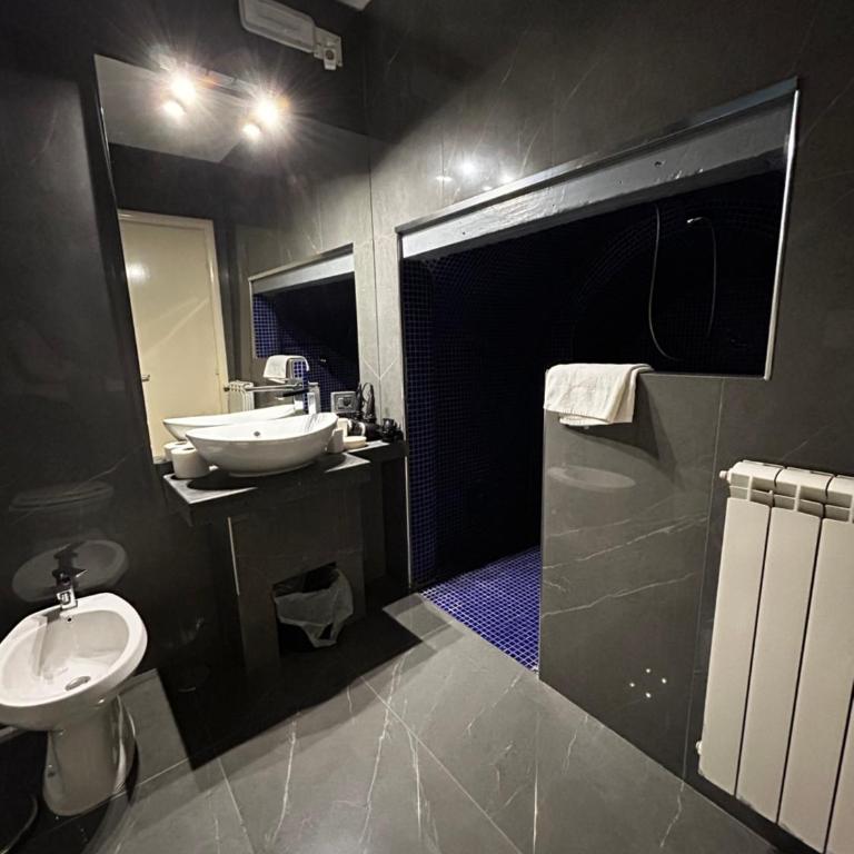 WELLNESS HM wellness home By Dimorra - Three-Bedroom Apartment - 10