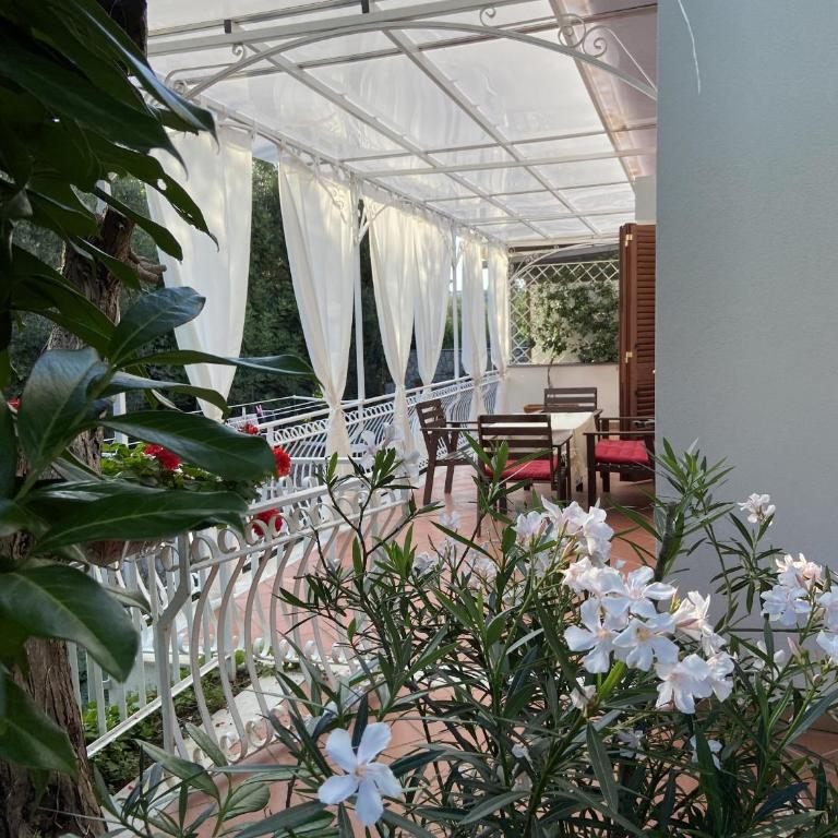The House of Annie with magnificent garden - Villa with Garden View - 10
